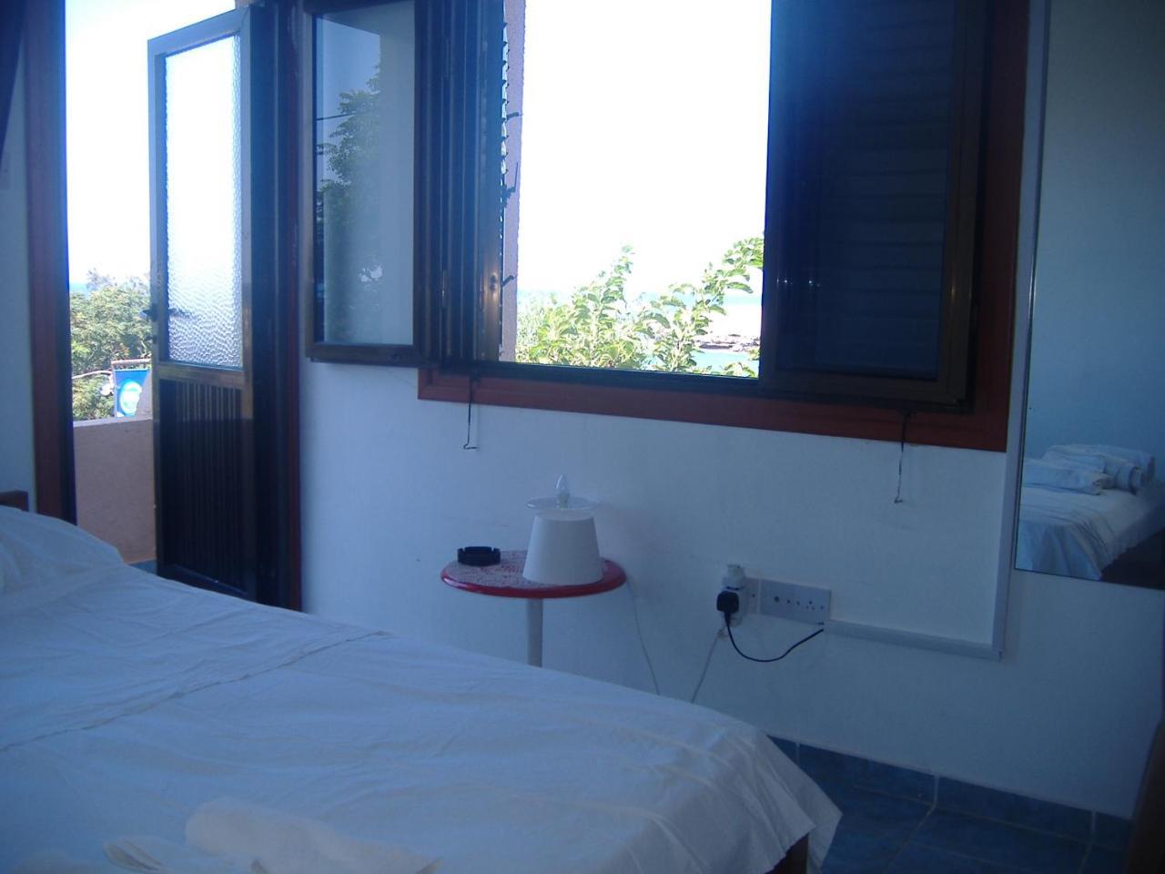 Theresa Hotel At Karpaz Peninsula Agia Trias Екстер'єр фото