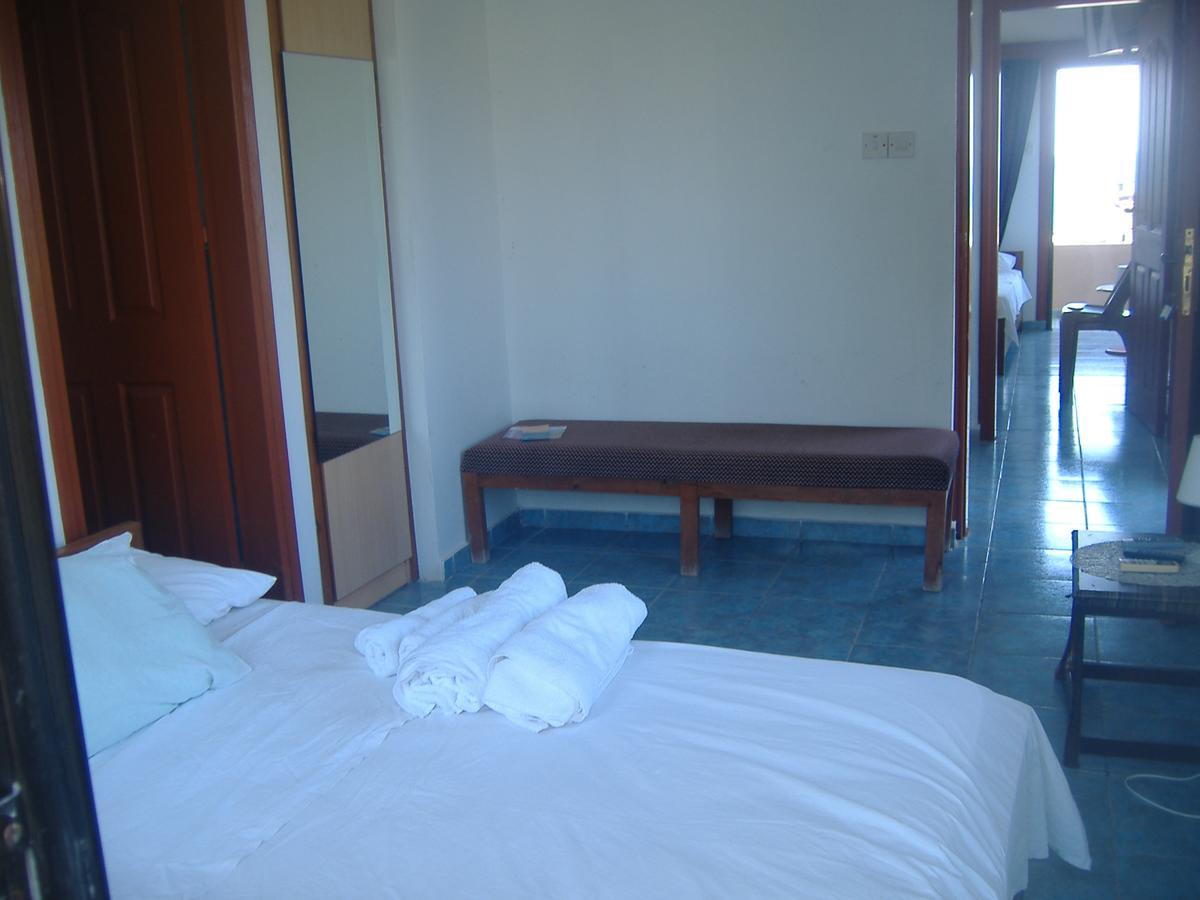 Theresa Hotel At Karpaz Peninsula Agia Trias Екстер'єр фото